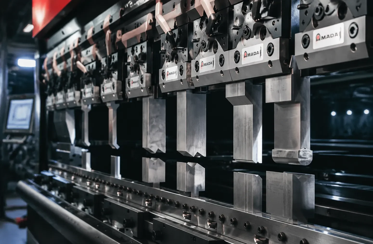 CAMT AMADA Tooling Technical Diagram