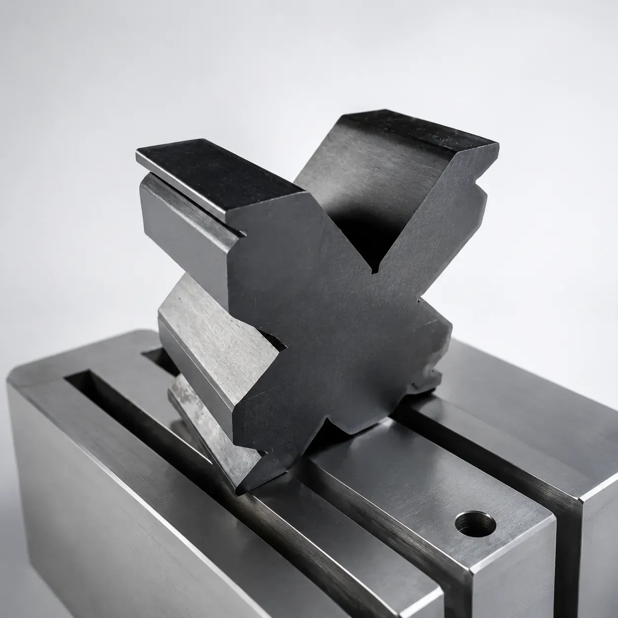 CAMT Precision Hemming Dies Manufacturing and Custom Tooling Workflow