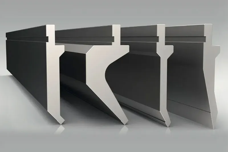 High-hardness bending punch for high-frequency stainless steel processing